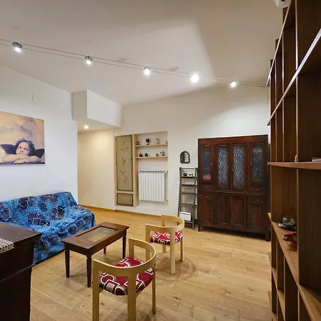 Zanobi Apartment